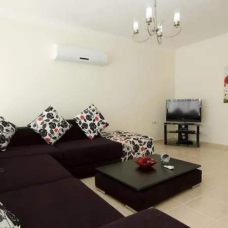 Apartman Orka Park Complex *